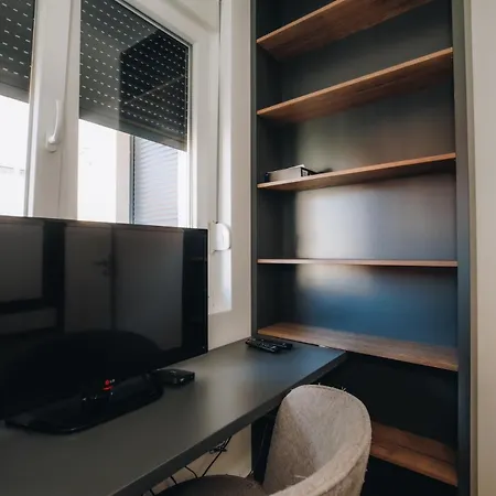 Duga Park Lux Apartment